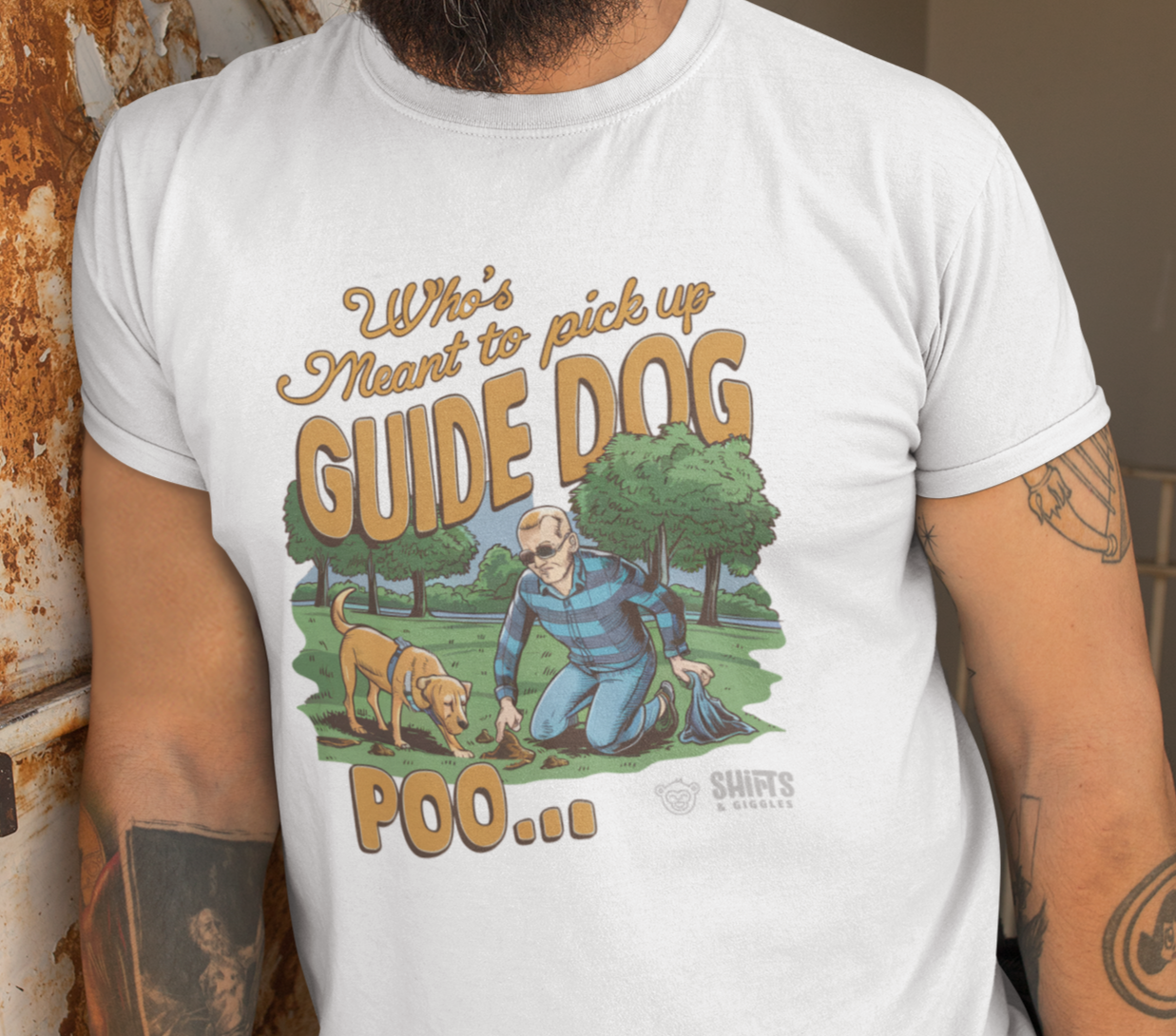 who picks up guide dog poo? - t-shirt