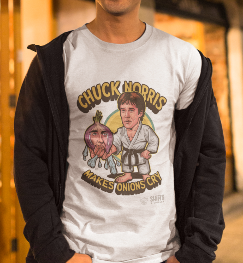 chuck norris - makes onions cry t-shirt