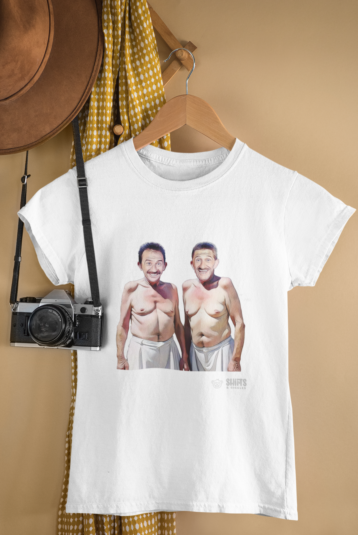 chuckle brothers - chuckling at the beach t-shirt