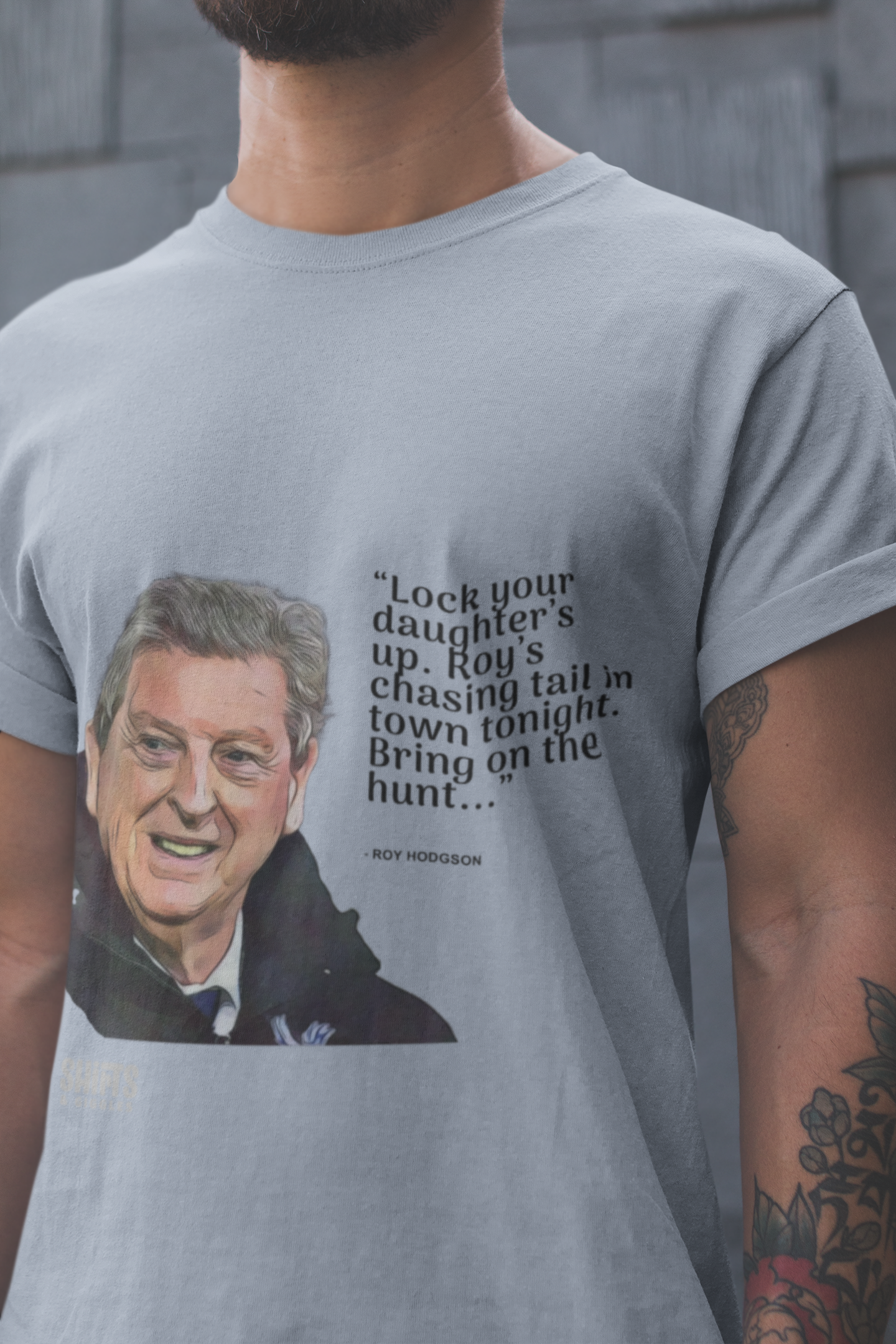 roy hodgson - chasing tail t-shirt