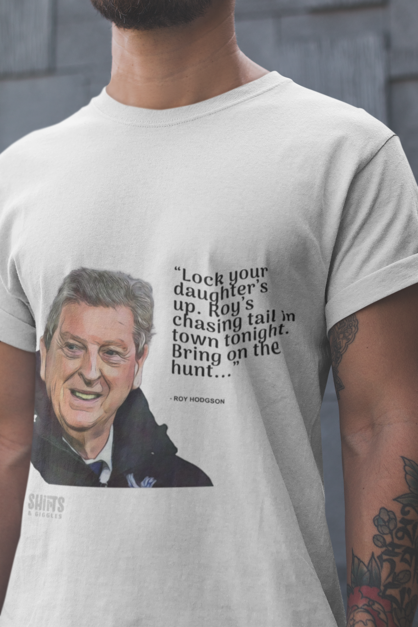 roy hodgson - chasing tail t-shirt