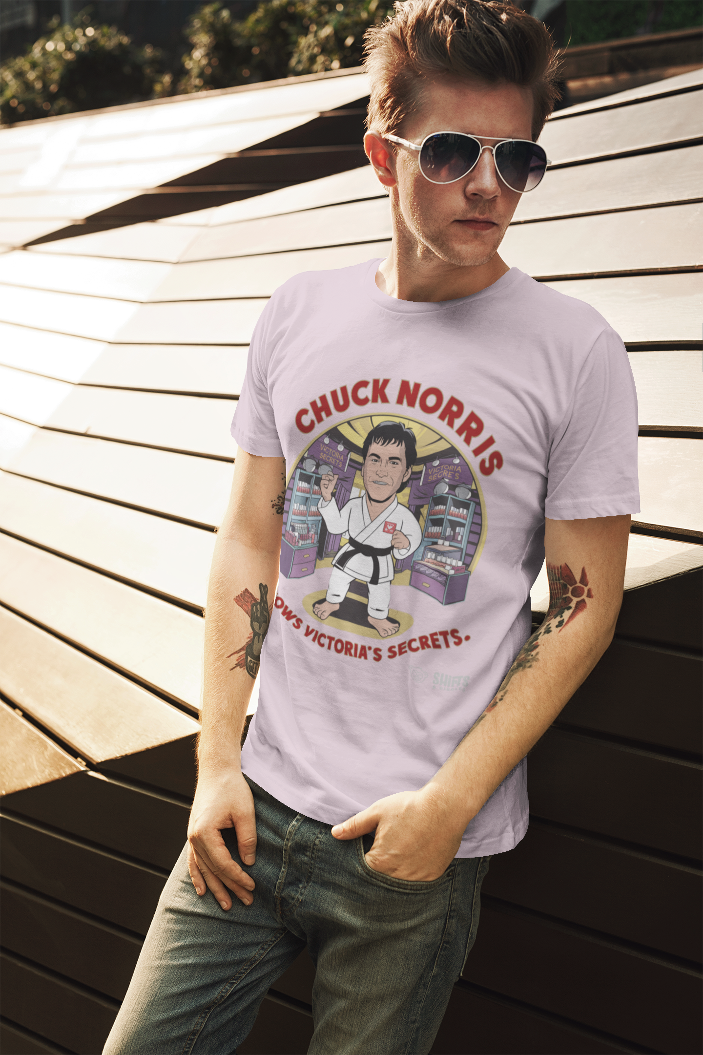 chuck norris - victoria's secrets t-shirt